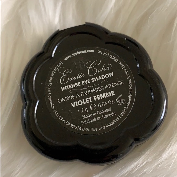 Too Faced “Violet Femme” Exotic IntenseEyeshadow - Picture 4 of 4